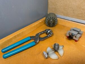 【送料無料】腕時計 ツールロットwatchmakers tools lot of 4 【送料無料】腕時計 ツールロットwatchmakers tools lot of 4