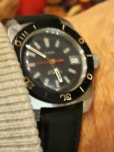 【送料無料】excellanc analoge damenuhr schwarzgold quarzuhrwerk neu 088