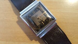 【送料無料】腕時計　インビクタメンズウォッチボルトクォーツクロノグラフブラックラバーストラップ