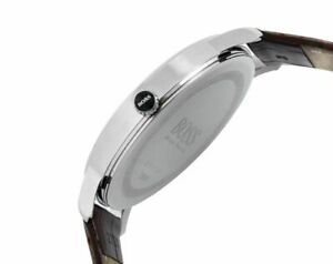 【送料無料】腕時計　ヒューゴボスミリメートルクラシックドレス hugo boss men 40mm tradition classic date watch dress 1513460