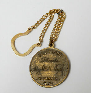 【送料無料】腕時計　ヴィンテージアンハイザーブッシュバレルビールメダルラッキーホースシューフォブ