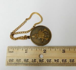 【送料無料】腕時計　ヴィンテージアンハイザーブッシュバレルビールメダルラッキーホースシューフォブ