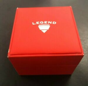 【送料無料】腕時計　ベルベットデザイナーウォッチボックスauthentic legend retail designer watch box with velvet insert