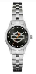 【送料無料】腕時計 ハーレーダビッドソンブローバグリッターオープンバーシールドウォッチharleydavidson bulova womens glitter open bar shield watch 76l182 【送料無料】腕時計 ハーレーダビッドソンブローバグリッターオープンバーシールドウォッチharleydavidson bulova womens glitter open bar shield watch 76l182