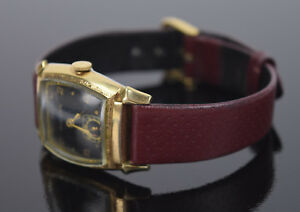 【送料無料】腕時計　ヴィンテージアールデコメンズブローバロールゴールドトノーケースvintage art deco men’s bulova 10kt rolled gold tonneau case wristwatch watch