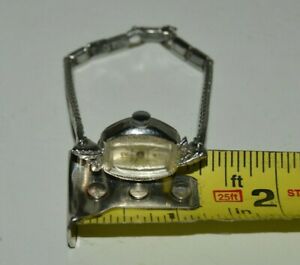 【送料無料】腕時計　ヴィンテージワーキングジュネーブジュエルセルフワインディングシルバートーンvintage working geneva 17 jewels self winding silver tone womens wrist watch