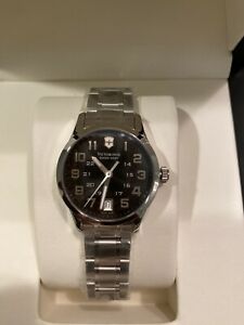 【送料無料】腕時計　ビクトリノックススイスアーミーアライアンスブレスレットvictorinox swiss army alliance sm blk dl ss bracelets women