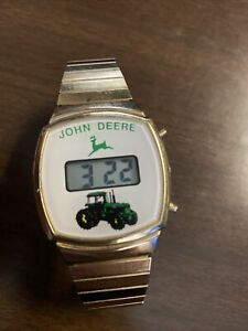【送料無料】腕時計　ヴィンテージジョンディアメンズノベルティバッテリーvintage john deere mens novelty lcd wristwatch battery