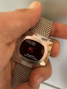 【送料無料】腕時計 ラヴィサヴィンテージジャンプアワーライトravisa vintage handwinding jump hour with light 39,3mm 【送料無料】腕時計 ラヴィサヴィンテージジャンプアワーライトravisa vintage handwinding jump hour with light 39,3mm