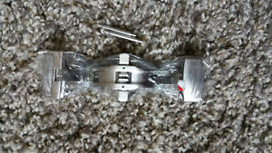 【送料無料】腕時計　ポリッシュステンレススチールバタフライクラスプバックルボタン