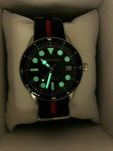 【送料無料】腕時計　スピネーカーケイヒルブラックレッドストラップメンズウォッチ