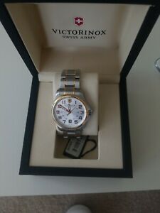 【送料無料】腕時計 ビクトリノックススイスアーミーメンズステンレスドレスvictorinox swiss army mens 241362 icers gent stainless steel dress