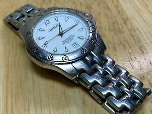 【送料無料】腕時計　ヴィンテージジュネーブメンズシルバーホワイトアナログクォーツウォッチバッテリーvintage geneve mens 100m silver white analog quartz watch hours~date~ battery