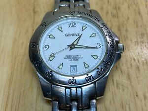 【送料無料】腕時計　ヴィンテージジュネーブメンズシルバーホワイトアナログクォーツウォッチバッテリーvintage geneve mens 100m silver white analog quartz watch hours~date~ battery