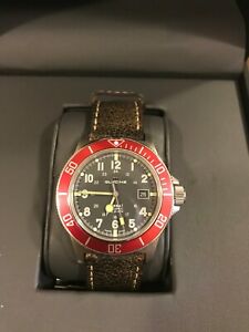 【送料無料】腕時計　グリシンコンバットサブレッドベゼルglycine combat sub red bezel