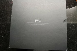 【送料無料】腕時計 レザーキットボックスiwc luxury leather kit box