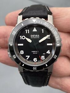 【送料無料】腕時計　ディエバススイスオートモブトットサファイアクリスタルdievas vortex 500; 39mm; swiss eta 28242 auto mov’t; sapphire crystal; preowned
