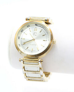 【送料無料】腕時計 ヴィンテージゴールドトーンホワイトレザーウォッチバッテリーvintage 1990s gold tone and white leather watch, battery 【送料無料】腕時計 ヴィンテージゴールドトーンホワイトレザーウォッチバッテリーvintage 1990s gold tone and white leather watch, battery
