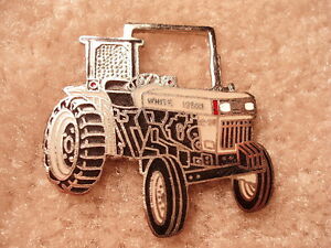 【送料無料】腕時計　フィールドボスコンパクトファームトターウォッチフォブwhite 235 field boss compact farm tractor watch fob