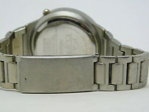 【送料無料】腕時計　マーベルスパイダーマンシルバートーンクォーツアナログメンズウォッチクリック