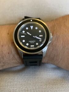 【送料無料】腕時計　ミニマルダイバーイソファランストラップunimatic u1 fm automatic minimal diver 300mtr automatic amp; isofrane strap