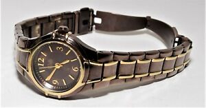 【送料無料】腕時計 ゴールドブラウントーンウォッチステンレスフィートレディースgold amp; brown tone relic watch stainless steel water resistant 100 ft ladies