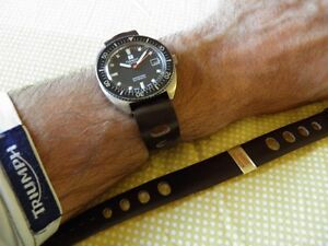 【送料無料】腕時計 ブレスレットボックスラリーアンスデヴォーマロンフォン18 mm bracelet box rallye pour anses fixes cuir veritable de veau marron fonce 【送料無料】腕時計 ブレスレットボックスラリーアンスデヴォーマロンフォン18 mm bracelet box rallye pour anses fixes cuir veritable de veau marron fonce