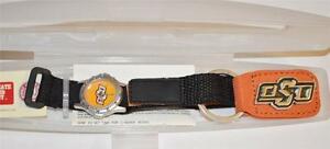 【送料無料】腕時計 エンモンオクラホマウォッチキーチェーン enmon ncaa osu oklahoma state university watch key chain womens 【送料無料】腕時計 エンモンオクラホマウォッチキーチェーン enmon ncaa osu oklahoma state university watch key chain womens