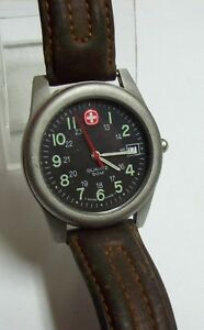 【送料無料】腕時計 ヴィンテージメンズヴェンゲルマールボロウォッチvintage mens wenger marlboro watch