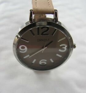 【送料無料】alice in wonderland sir john tenniel art images quartz wrist watch, unused