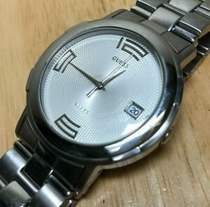 【送料無料】腕時計 デュアルトーンスチールアナログクォーツウォッチアワーデイバッテリーguess men 100m dual tone steel analog quartz watch hour~day date 24h~ battery 【送料無料】腕時計 デュアルトーンスチールアナログクォーツウォッチアワーデイバッテリーguess men 100m dual tone steel analog quartz watch hour~day date 24h~ battery