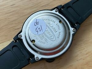 【送料無料】blue plastic football theme watch in football bauble case