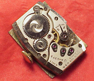 【送料無料】腕時計　ヴィンテージエルギンカルメンズムーブメントvintage elgin cal 559 mens wristwatch rectangle movement 21j 24mm x 17mm mvt