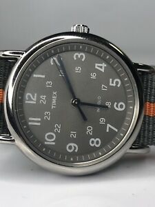 【送料無料】腕時計　メンズイージーリーダーステンレススチールクォートウォッチインディグロtimex men’s easy reader stainless steel quartx watch indiglo wr working