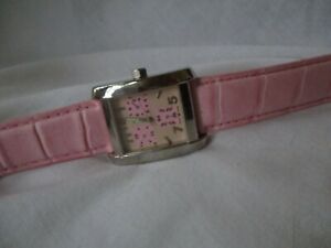 【送料無料】腕時計　スイスモダンピンクレザーシルバートーンワーキングswiss made watch modern pink genuine leather silver toned rectangular working