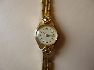 【送料無料】腕時計　アンシエンヌプチモントルフェムメカニークドレブレスレットancienne petite montre femme mecanique doree bracelet a fermoir