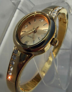 【送料無料】腕時計　アンシエンヌモントレフェミニンドブレスレットリジテセルティデフィンススワロフ..