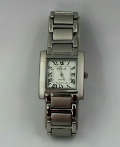 【送料無料】腕時計　セビリアクォーツシルバーリンクステンレスローマバッテリーseville quartz mvmt silver link stainless steel roman numeral watch wbattery