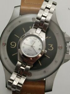 【送料無料】腕時計　ウォータープロguess 100m 330ft waterpro wrist watch