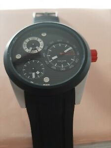 【送料無料】腕時計　レッドラインクールウォッチブラックシリコーンストラップグレートコンディションモデル