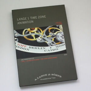 【送料無料】腕時計　ロングソンコレクティブルロングタイムゾーンアニメーションa lange amp; sohne collectible 2005 lange 1 time zone animation dvds