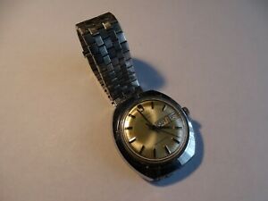 腕時計　ホルロジュリーヴィンテージモントルhorlogerie vintage montre automatic timex water resistant 47952 10977