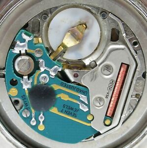 【送料無料】腕時計　オロロジオレヴューカリブロエサモジュールクォーツスイスヴィンテージクロック