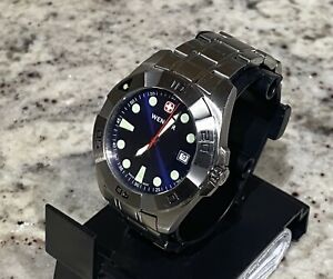 【送料無料】腕時計　ヴェンゲルスイスダイブウォッチwenger swiss dive watch