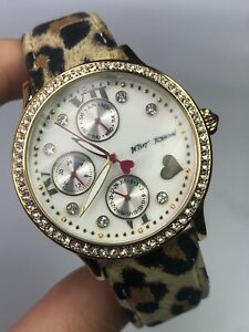 【送料無料】腕時計 ベッツィージョンソンステンレスクォーツウォッチデーバッテリーbetsey johnson women’s stainless steel quartz watch day date battery