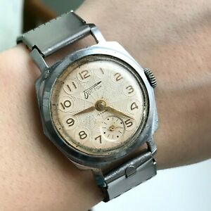 【送料無料】腕時計　レトロソビエトソロシアギョーシュレアアナログmen retro vostok early soviet watch ussr russia 60s guilloche rare analog small