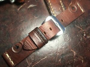 【送料無料】腕時計　スイスレザーアンモポーチウォッチストラップhandmade 22mm swiss leather ammo pouch watch strap