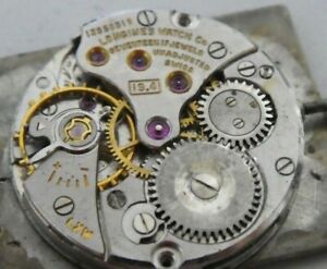 【送料無料】腕時計 ロンジンムーブメントlongines 194 watch movement 17 jewels fur parts 370
