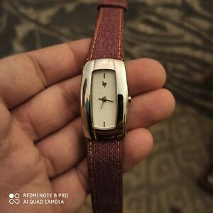 【送料無料】腕時計　リップフェムクォーツヌーヴトノーlip femme quartz neuve tonneau