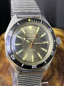 【送料無料】腕時計　ボストークレアヴィンテージボストークwatch vostok amphibian antimagnetic rare vintage wristwatch wostok 1380